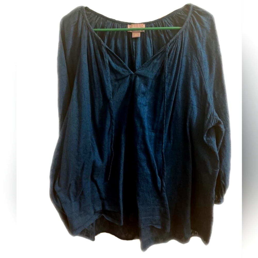 Blouse Blue/Green in color